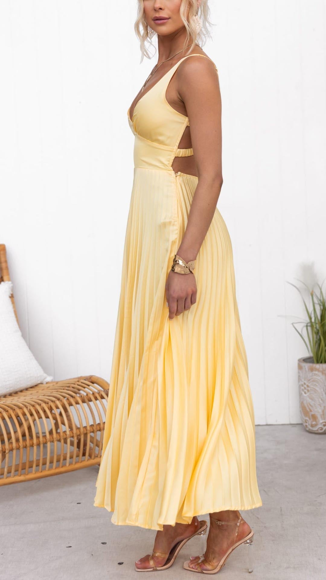 Roosire® | Gele geplooide V-hals maxi jurk